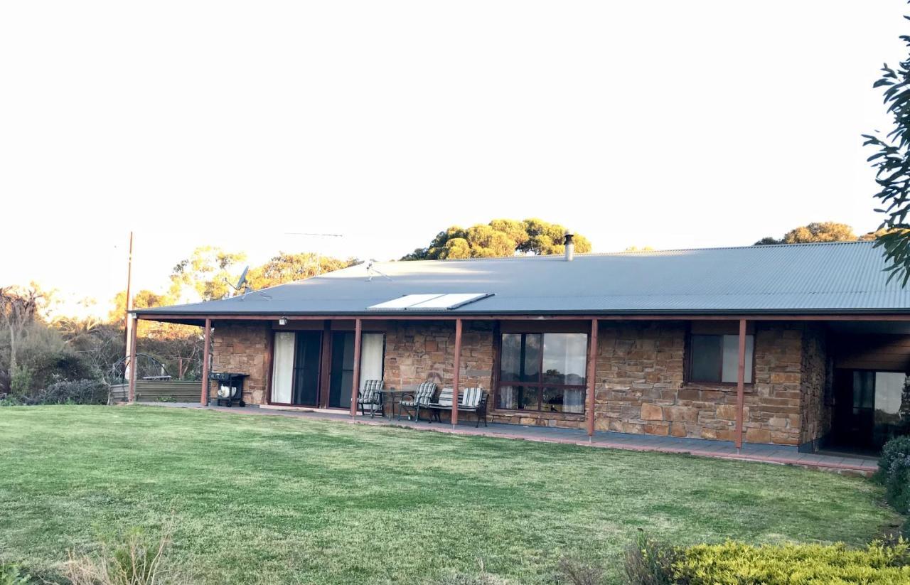 Bee'S Place - 3 Bedroom Home On 10 Acres Of Land With Distant Ocean Views Emu Bay Luaran gambar