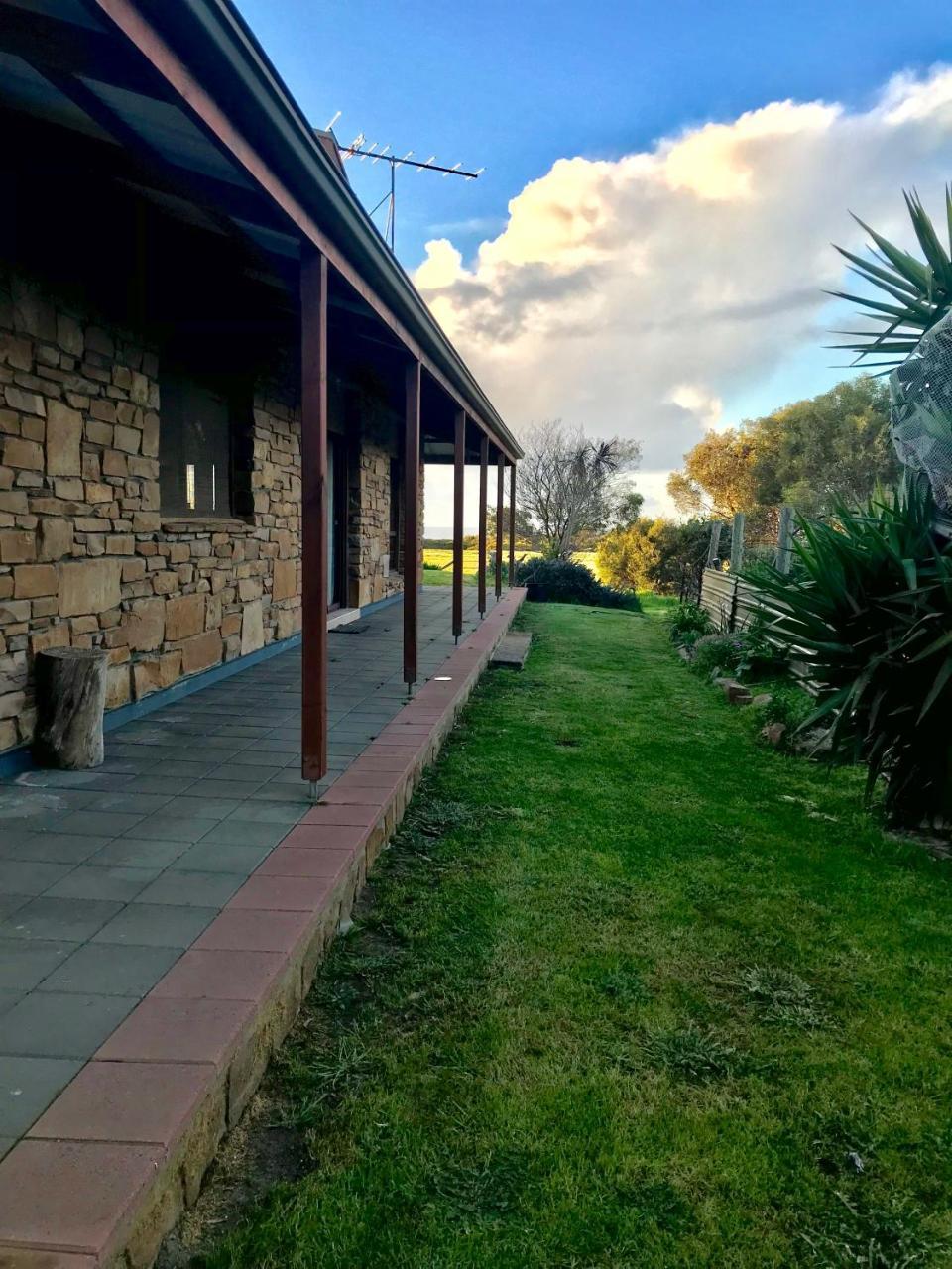 Bee'S Place - 3 Bedroom Home On 10 Acres Of Land With Distant Ocean Views Emu Bay Luaran gambar